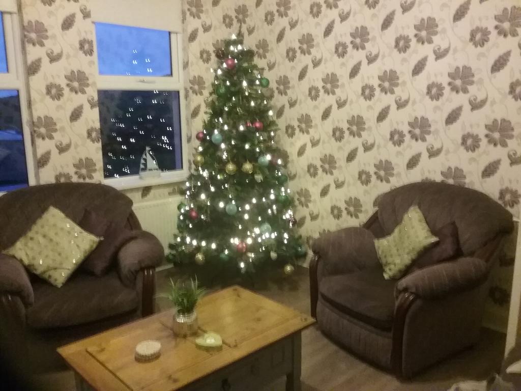 Umgall Cottage room 1